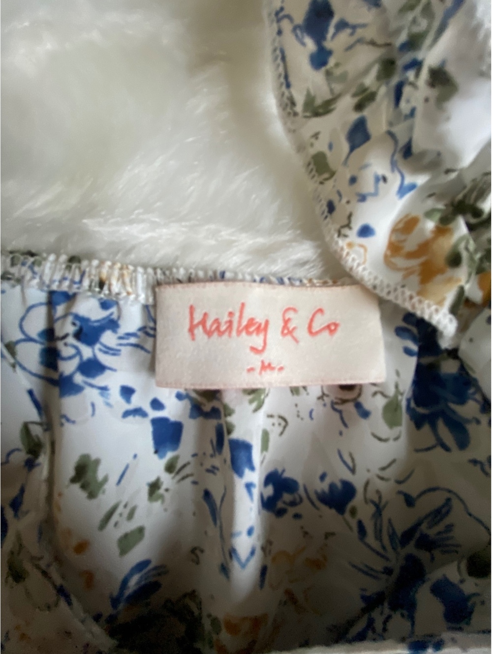 Hailey & Co Floral Ruffle Strap Tank Top Medium - Picture 2 of 6